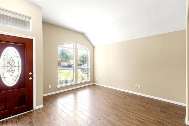 Building Photo - 4931 Harbor Glen Ln