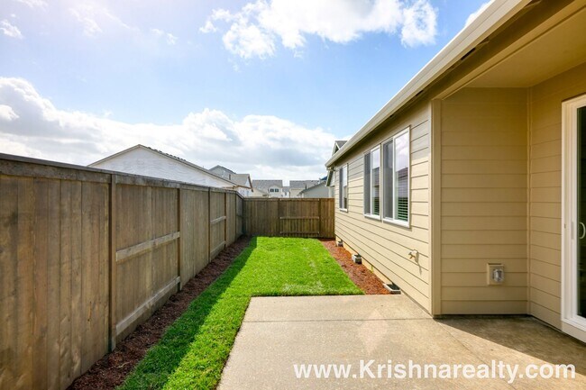 Building Photo - Beautiful Modern | ONE LEVEL 4BD | 2 BA | Single Family Home | Laurel Woods Community Located In ...