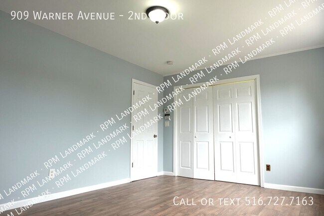 Building Photo - 909 Warner Rd