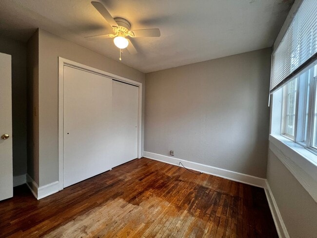 Building Photo - 571 Whitehead Rd