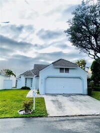 Building Photo - 4732 NW 98 Pl