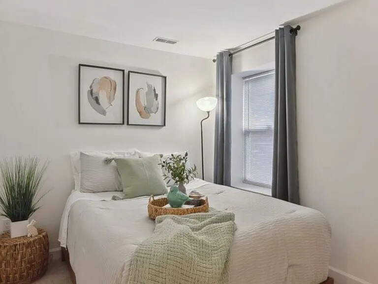 Building Photo - 2517 Sayles Pl SE