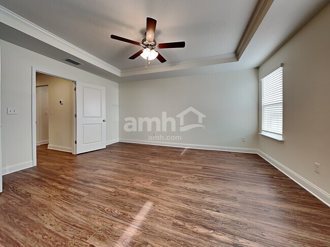 Building Photo - 83 Banyan Forest Drive