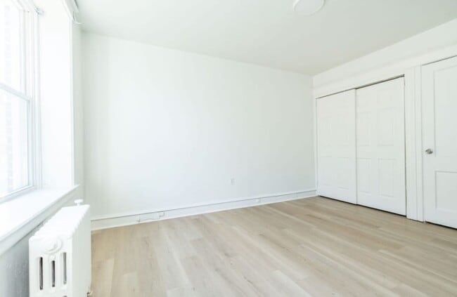Building Photo - 2215 N 51st St