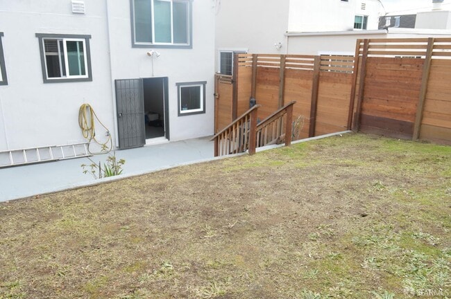 Building Photo - 87 Lakemont Dr