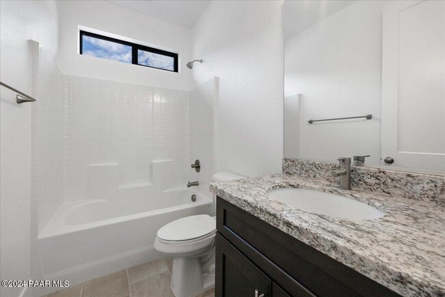 Building Photo - 5985 Finch Pl