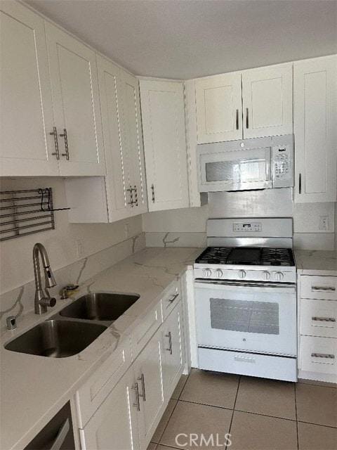 Building Photo - 10475 Newhome Ave