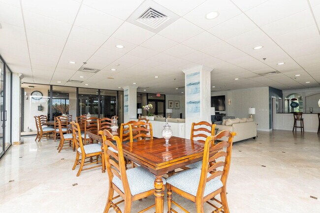 Building Photo - 5380 N Ocean Dr