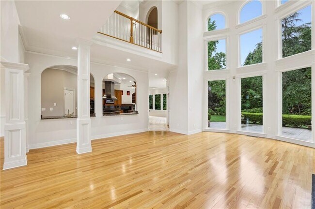 Building Photo - 2503 Regency Lake Dr