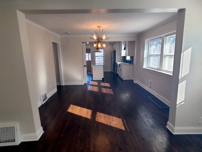 Building Photo - 5511 Lydia Ave