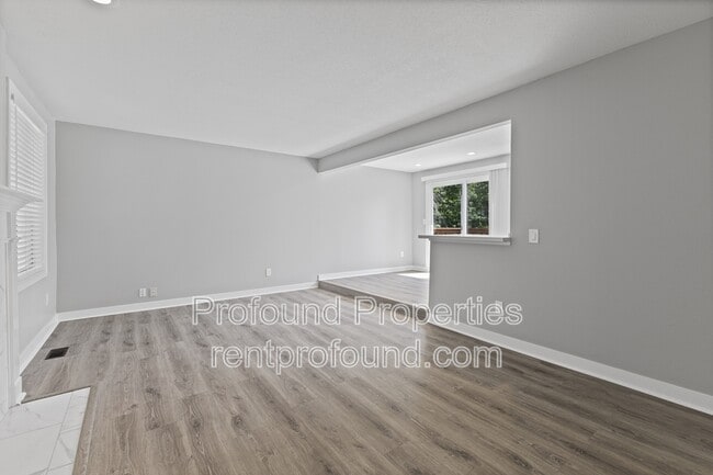 Building Photo - 12340 NW McDaniel Rd