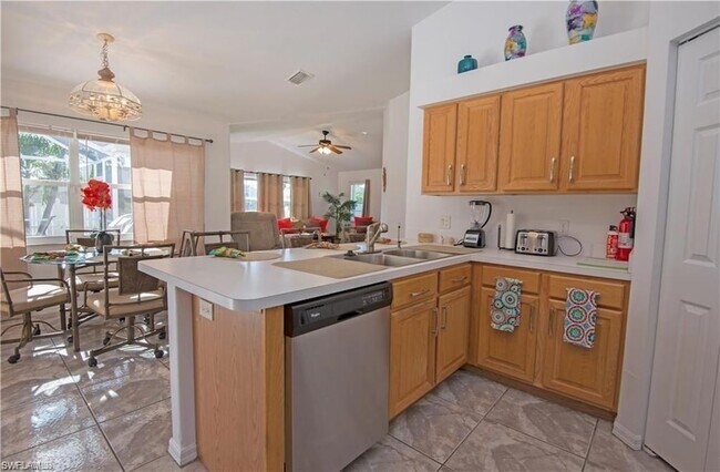 Building Photo - 3323 Surfside Blvd
