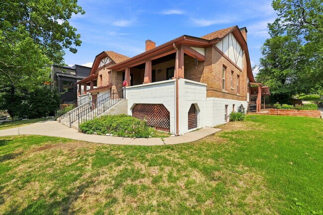 Building Photo - $1,595.95 with $300 Off The First Month's Rent, 2 Beds - 1 Bath, Duplex in Denver with Window A/C!