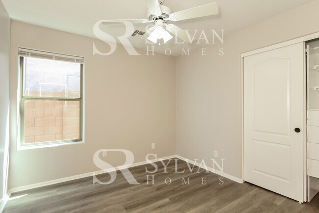 Building Photo - Pretty 4BR 2BA Home