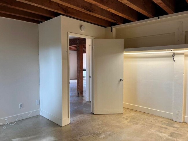 Building Photo - WILDACRES