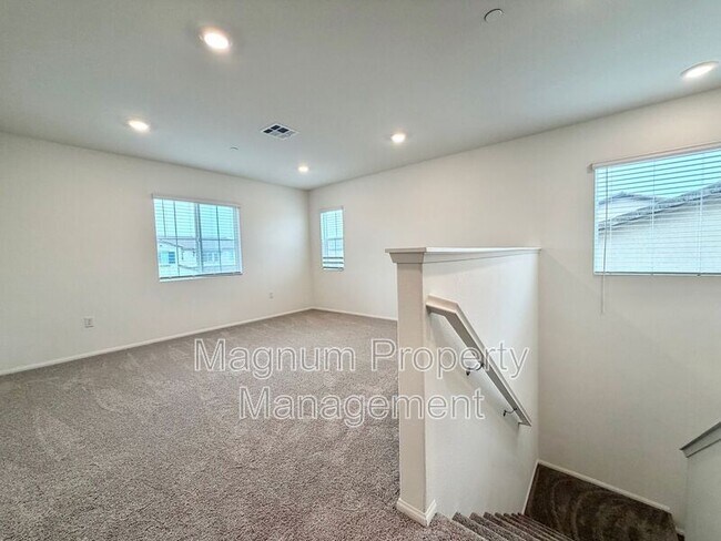 Building Photo - 31356 Sycamore Leaf Dr