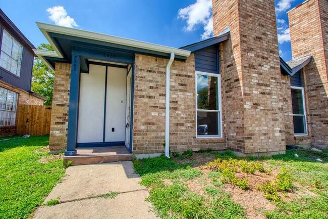 Building Photo - 2402 Summer Pl Dr