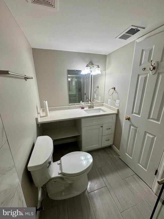 Building Photo - 3804 Ridge Knoll Ct