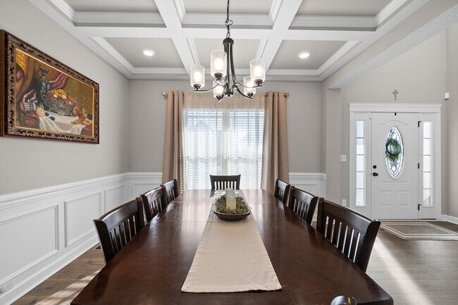 Building Photo - 2459 Shadowood Rd