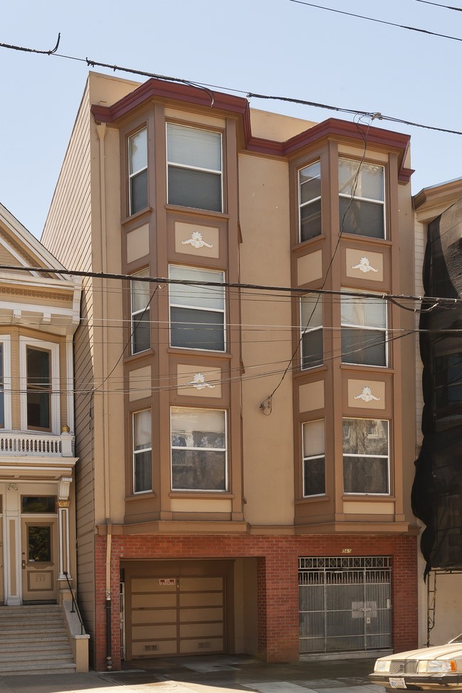 Building Photo - 565 Page St