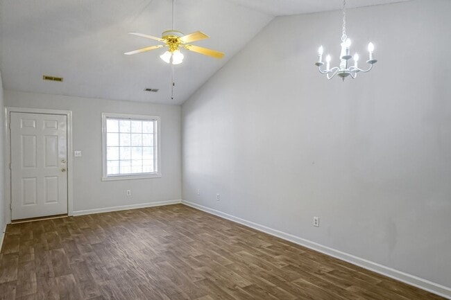Building Photo - 3418 Pear Tree Court Unit B