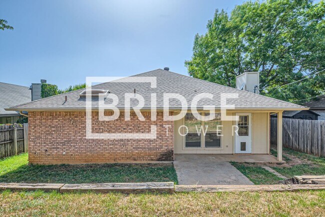 Building Photo - 409 Kelley Ct