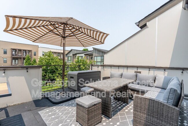 Building Photo - 815 Melpark Ct