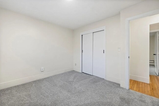 Building Photo - 66 Bryon Rd