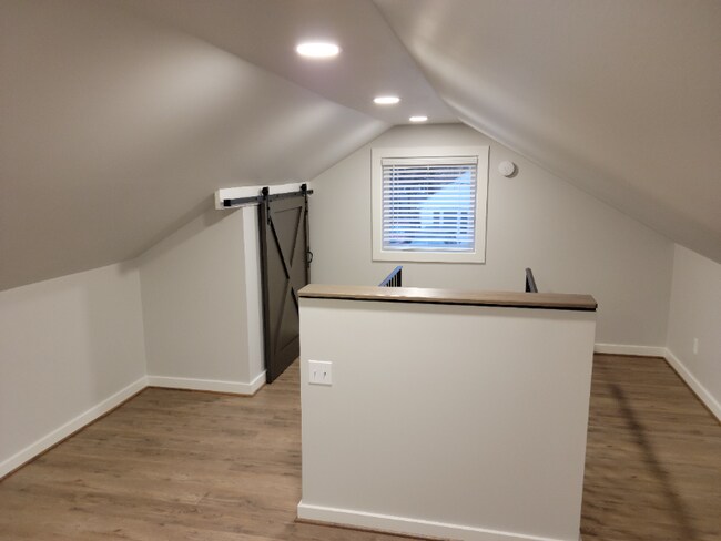 Building Photo - 112 Bartholf Rd