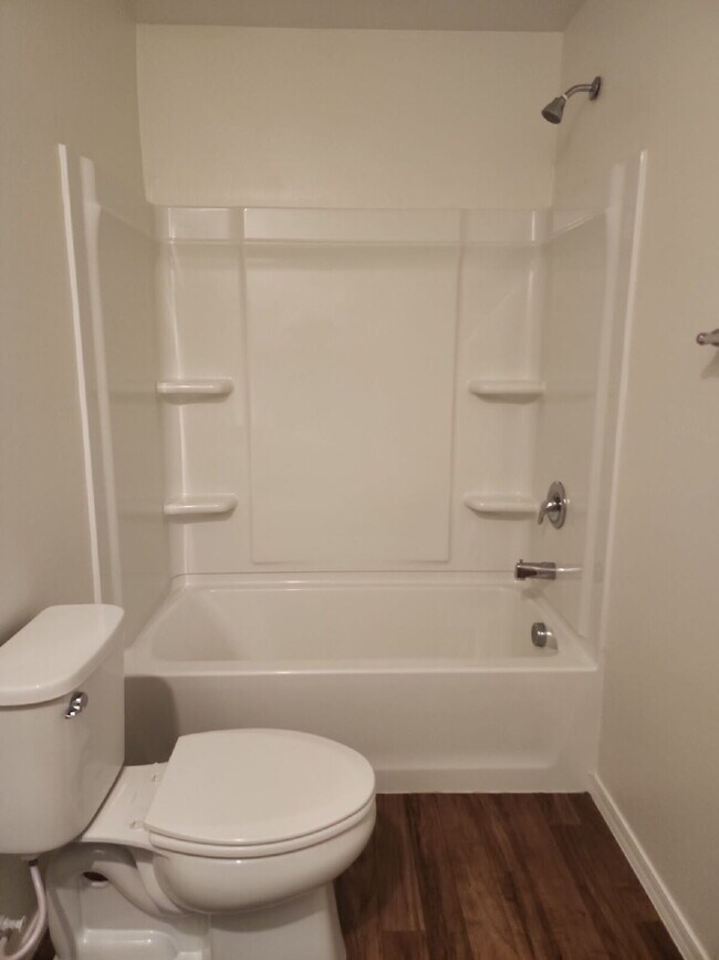 Building Photo - "Spacious 4-Bedroom Oasis in Casa Grande with 2 Full Baths – Your Perfect Home Awaits!"