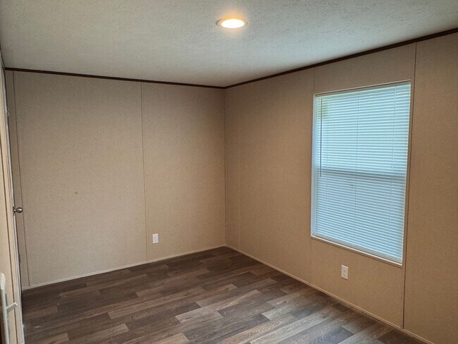 Building Photo - BRAND NEW 3 BED, 2 BATH MOBILE HOME!