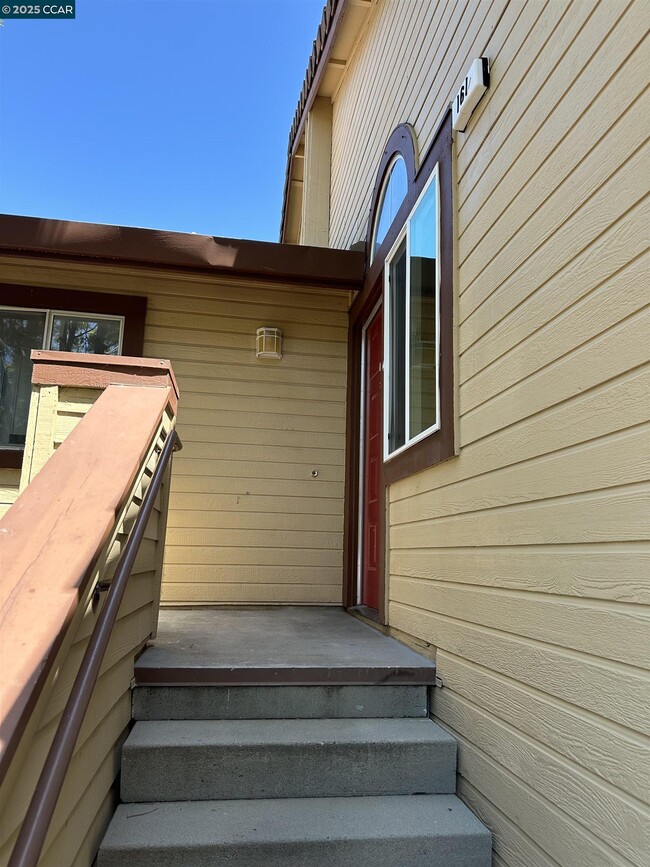 Primary Photo - 161 Tuscany Ct