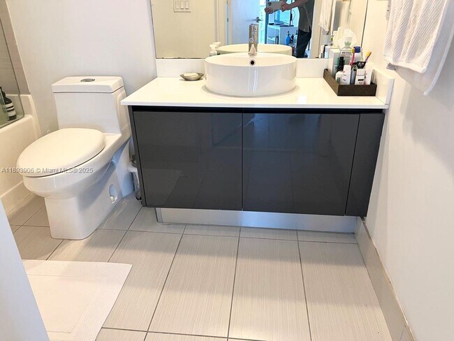 Building Photo - 31 SE 6th St