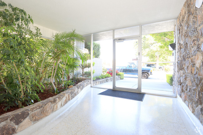 Lobby - 36th Avenue Apartments