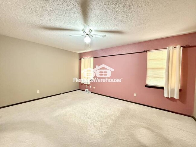 Building Photo - Spacious Corner-Lot Home with Cozy Charm a...