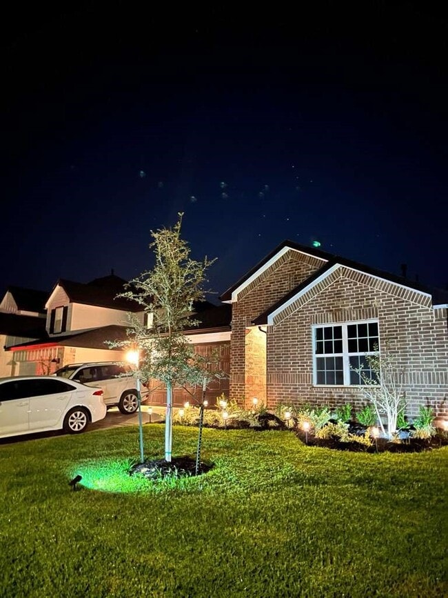 Building Photo - 2908 Misty Elm Ln