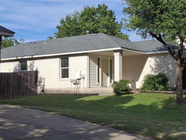 Building Photo - 908 Sally Lunn Way