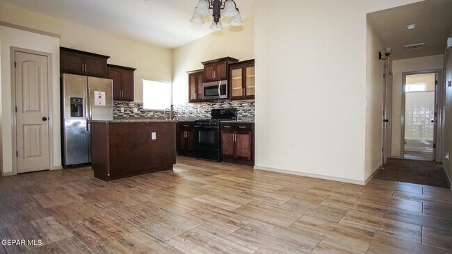 Building Photo - 5013 Joe Castillo St
