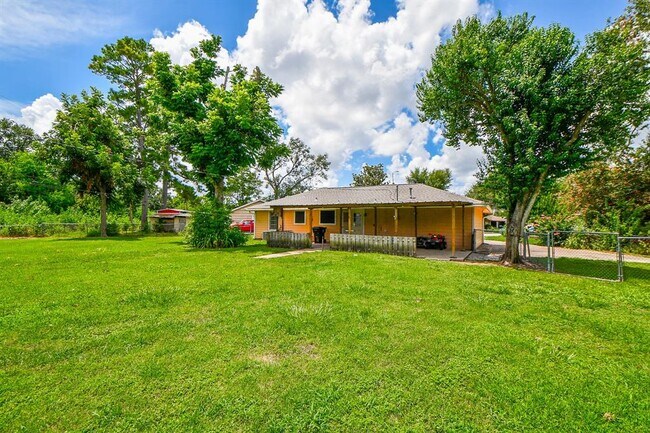 Building Photo - 7602 Turquoise Ln