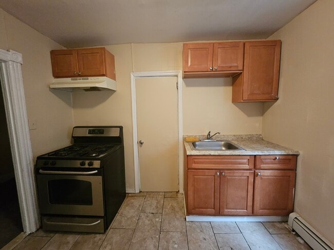 Building Photo - 733 Stuyvesant Ave