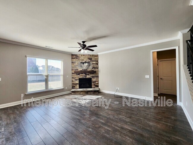 Building Photo - 1005 Maleventum Way