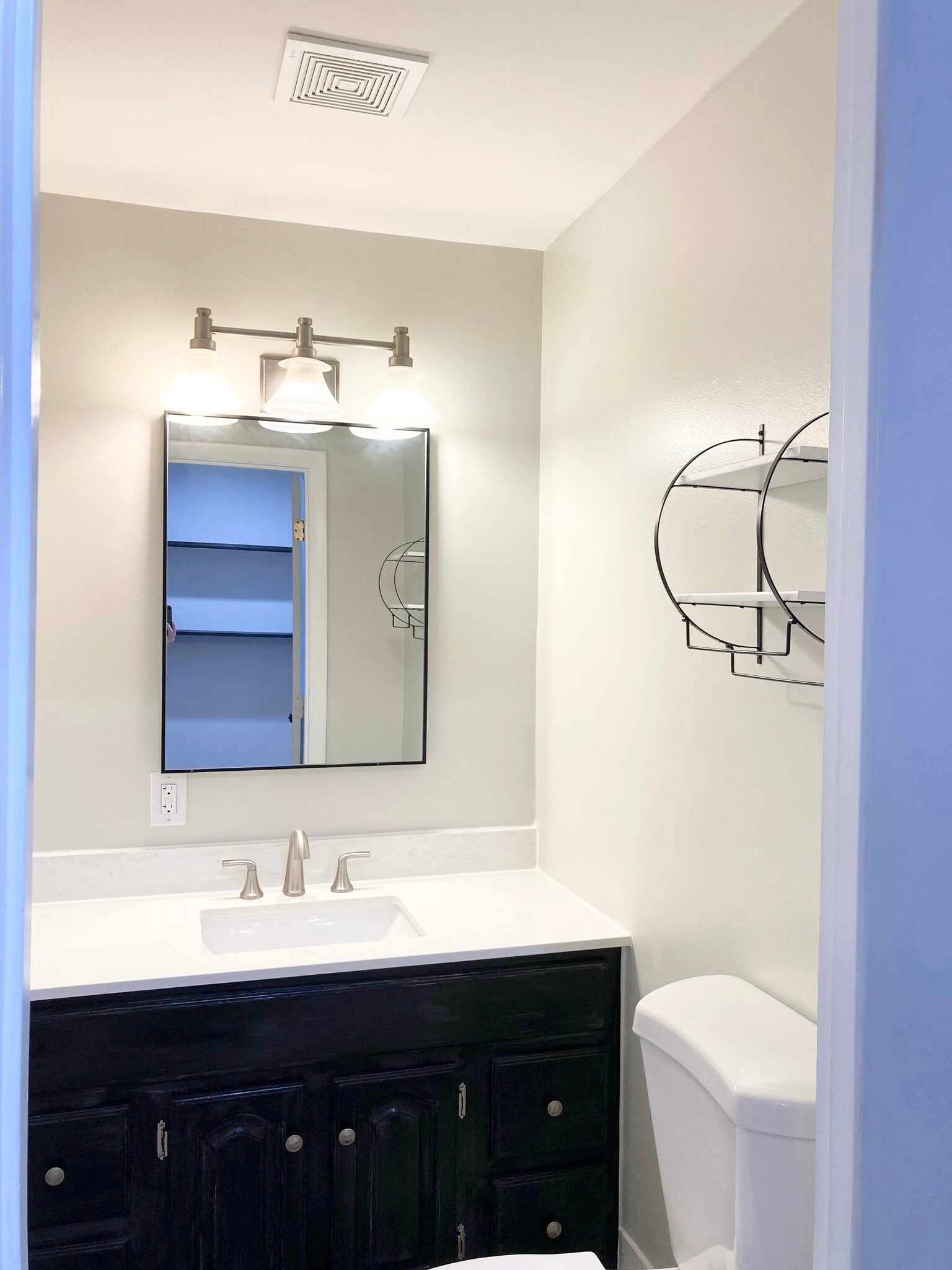 1st floor 1/2 bath - 33 -35 Federal Street