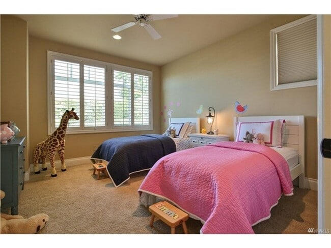 Building Photo - 4bd/3.5ba Kirkland House