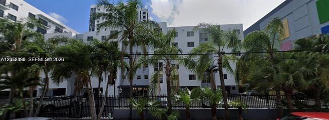 Building Photo - 210 SW 11th St