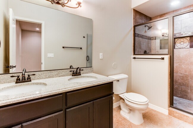 Building Photo - Home For Rent - Beautiful 4 Bedroom Home in Tierra Del Este Subdivision w/ Refrigerated Air!