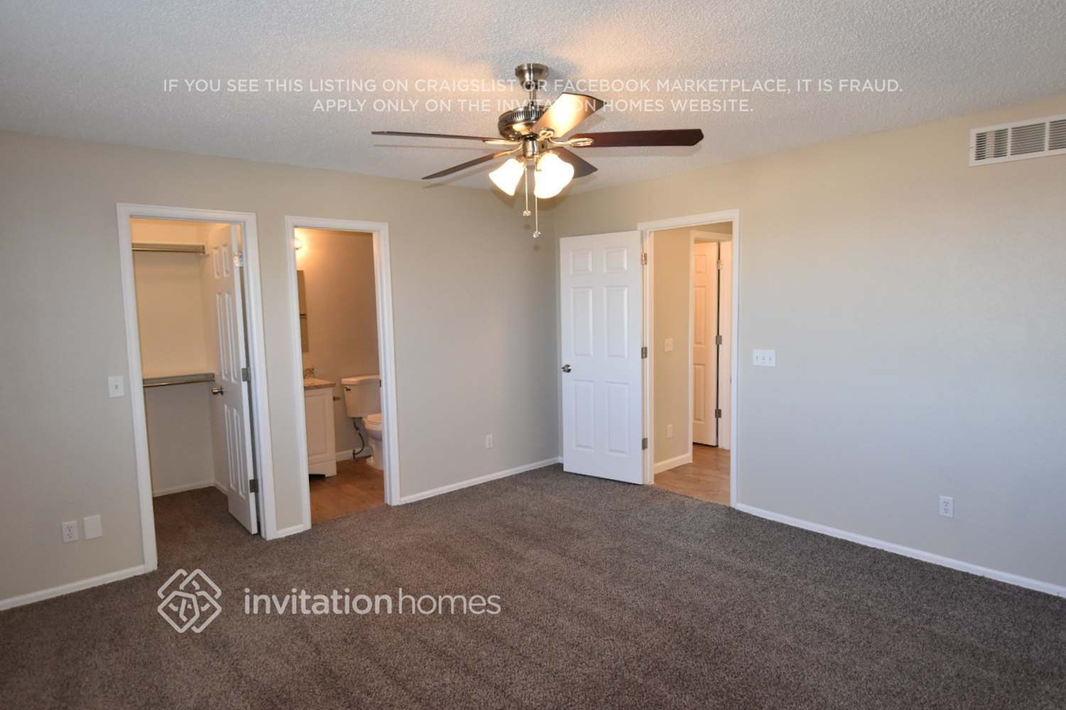 Building Photo - 3875 S Quemoy Ct