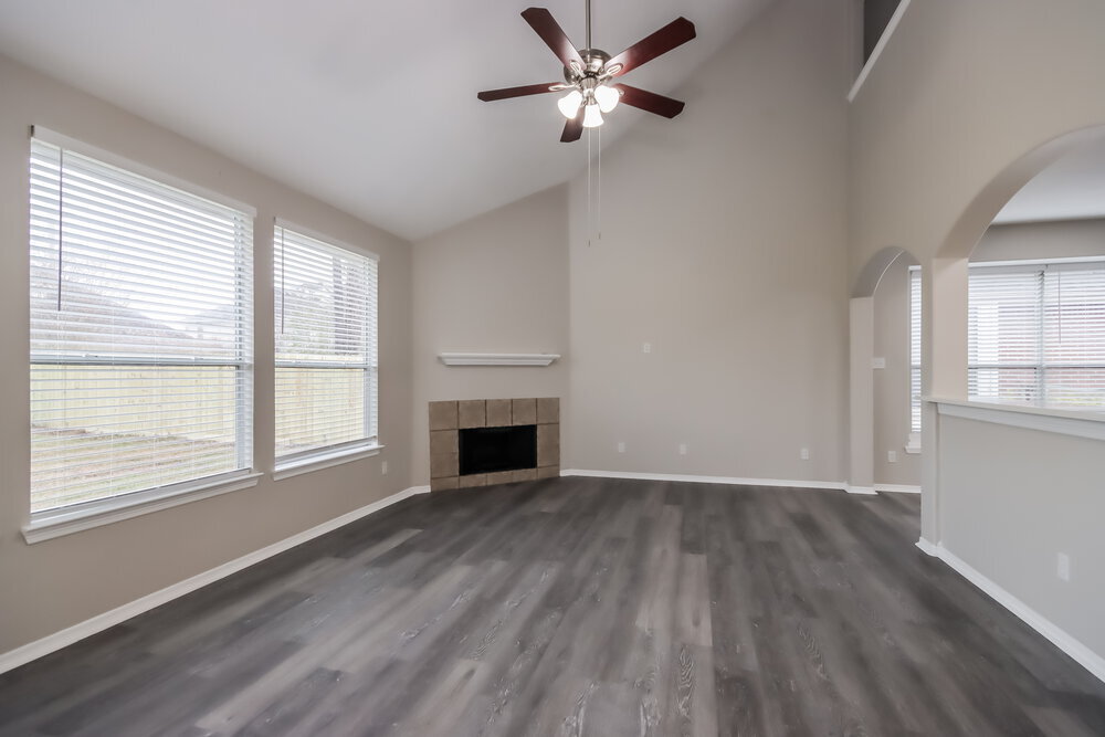 Building Photo - 2826 Fern Hill Dr