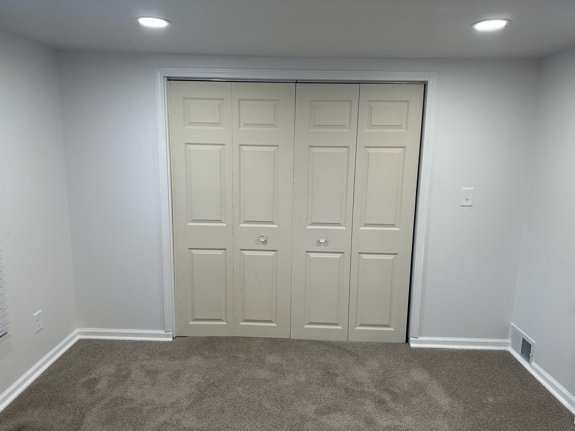 Bedroom 2 closet - 11 N Washington St