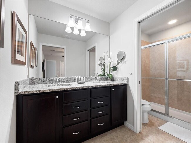 Building Photo - 8825 Rhodes St