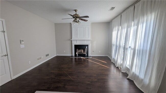 Building Photo - 2237 Traywick Chase